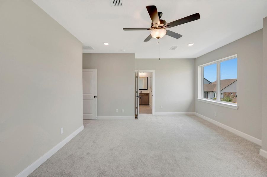 Spacious, unfurnished interior of a new home in Pomona - Grove Row Collection, Manvel (Image 28).