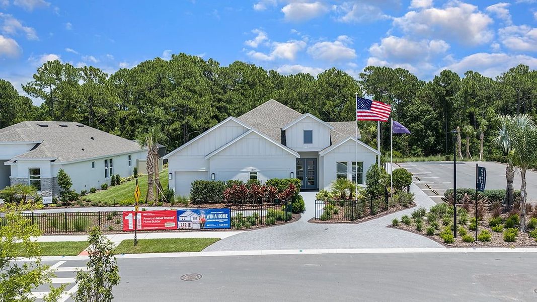 Image 39 of a home in Center Lake Ranch Community Group Page.