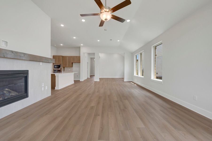 Spacious, unfurnished interior of a new home in The Meadows, Denton (Image 18).