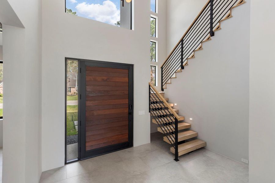 Spacious, unfurnished interior of a new home in , The Woodlands (Image 27).