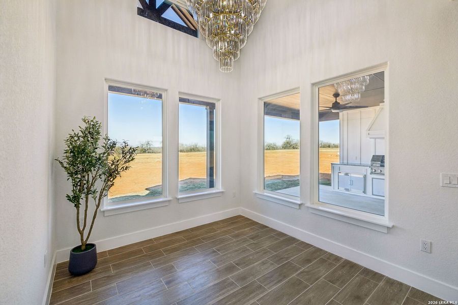 Spacious, unfurnished interior of a new home in , Floresville (Image 29).