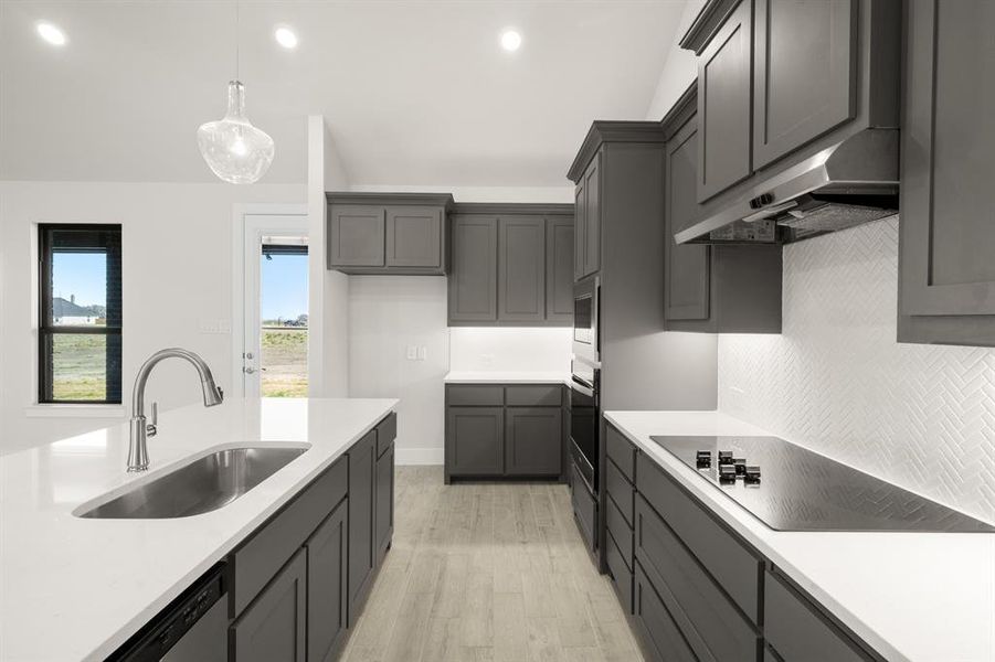 2361 Oak Knoll- Kitchen-4