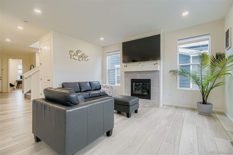 New 2024 home, ready for your personal touch!