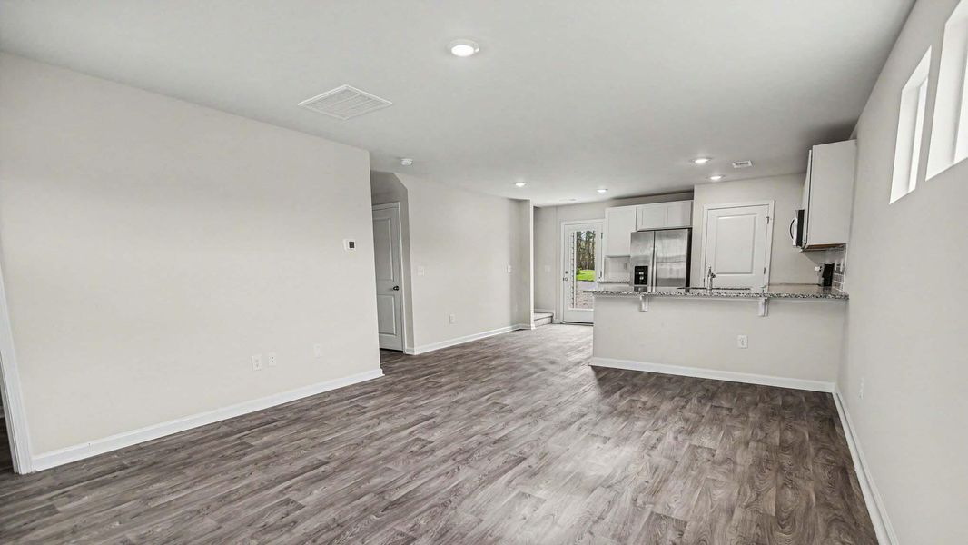 Spacious, unfurnished interior of a new home in The Park at Wilkinson, Orangeburg (Image 10).