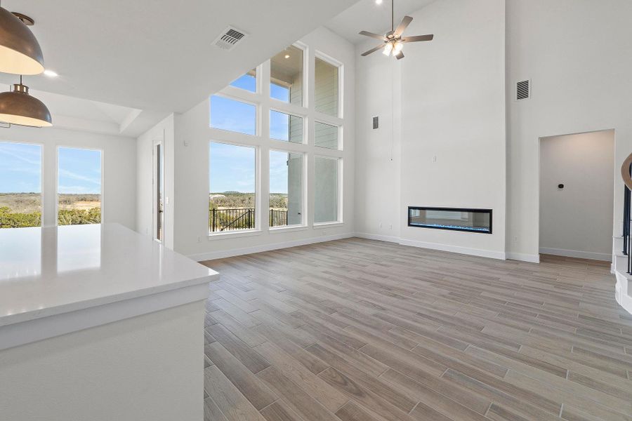Spacious, unfurnished interior of a new home in Lariat, Liberty Hill (Image 41).