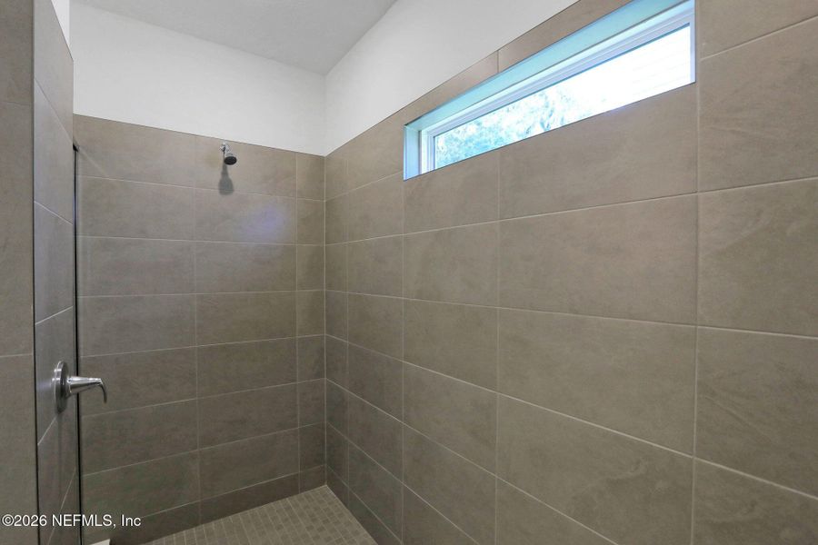 Close-up of interior finishes inside a home in Jennings Farm, Middleburg (Image 14).