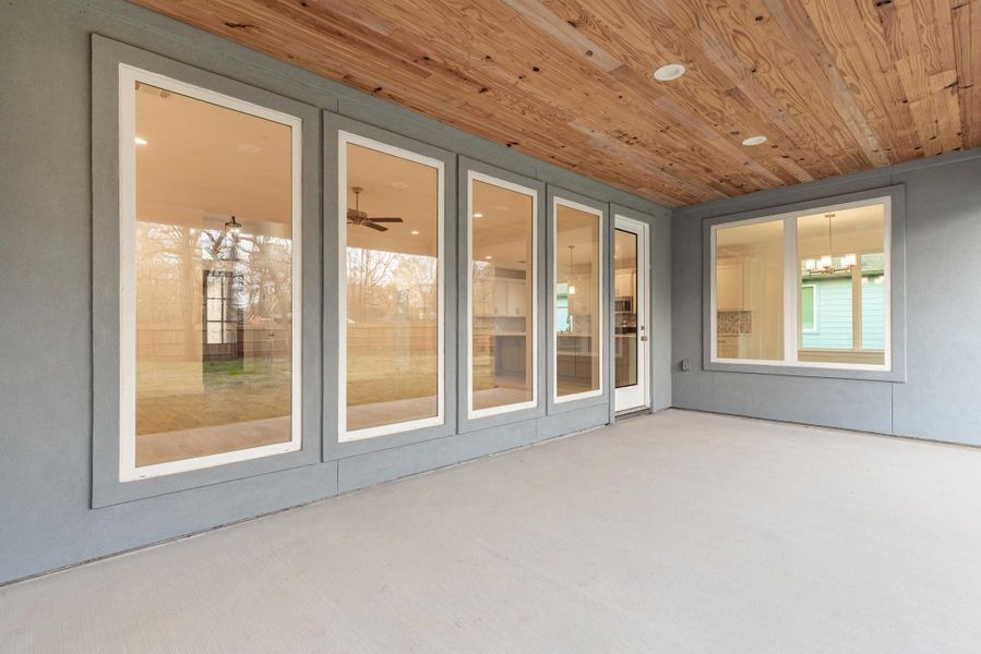 Image 5 of a home in .