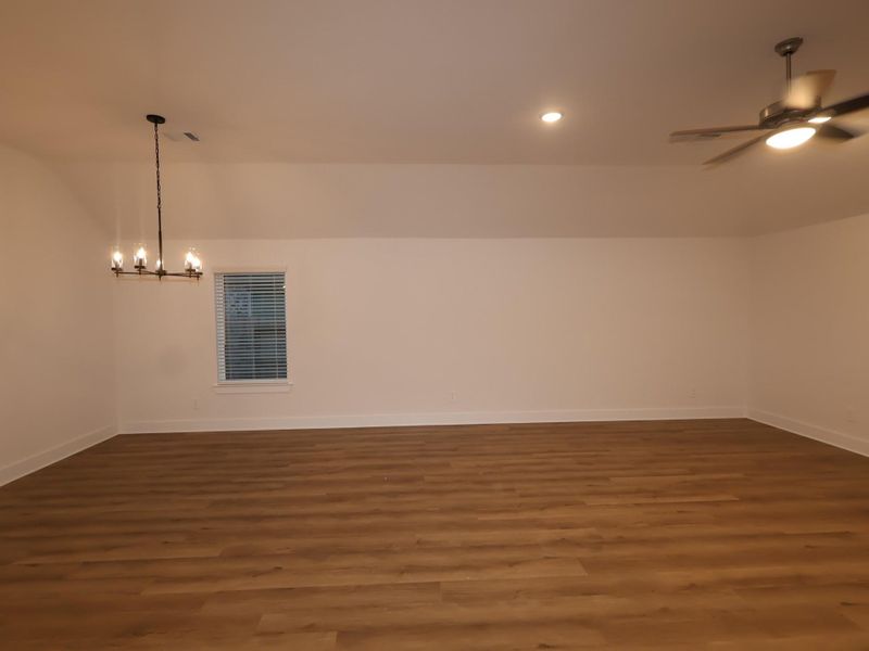 Spacious, unfurnished interior of a new home in Sorella, Tomball (Image 21).