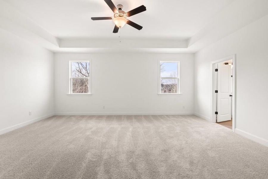 Spacious, unfurnished interior of a new home in East Harbor II at Chestatee, Dawsonville (Image 43).