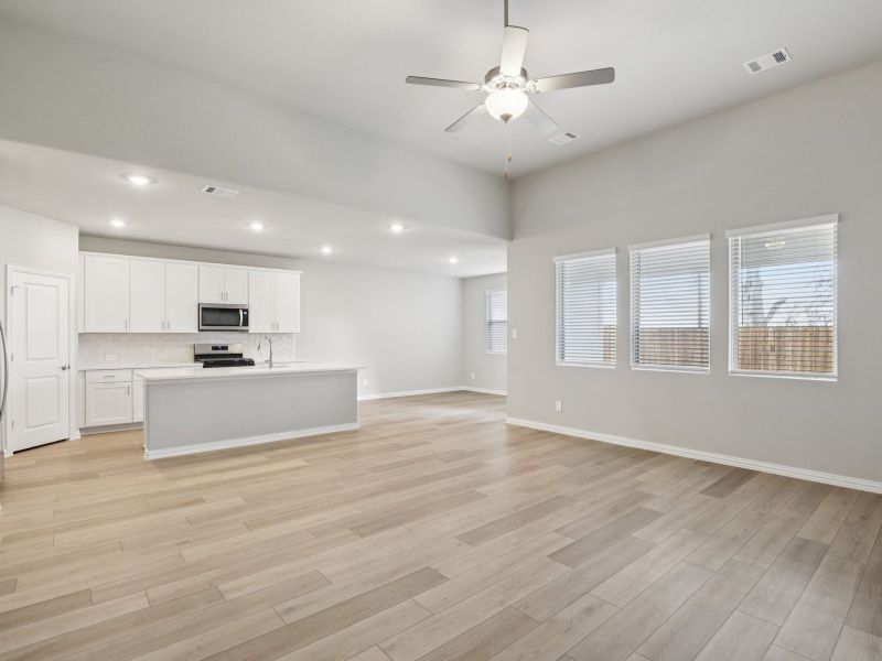 Spacious, unfurnished interior of a new home in Parks at Foster Crossing - Premier Series, Anna (Image 16).