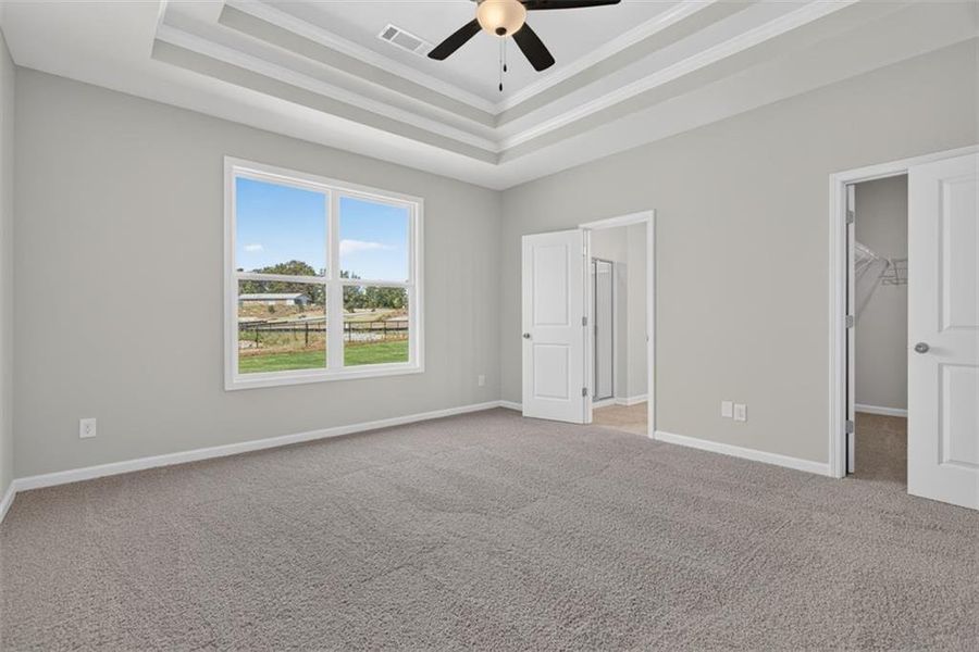 Spacious, unfurnished interior of a new home in , Athens (Image 31).