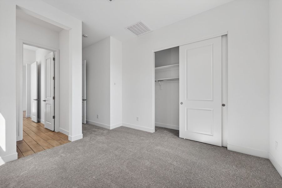 Spacious, unfurnished interior of a new home in Combs Ranch, San Tan Valley (Image 31). Spacious, unfurnished interior of a new home in Combs Ranch, San Tan Valley (Image 31).