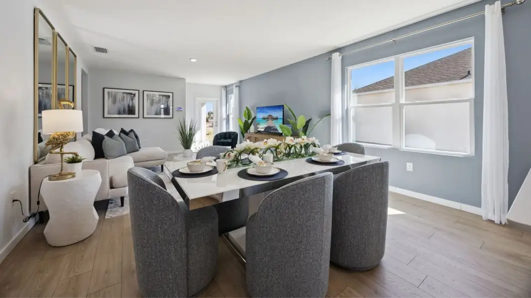 Furnished interior view inside a new home in Wynwood, Ocoee (Image 7).