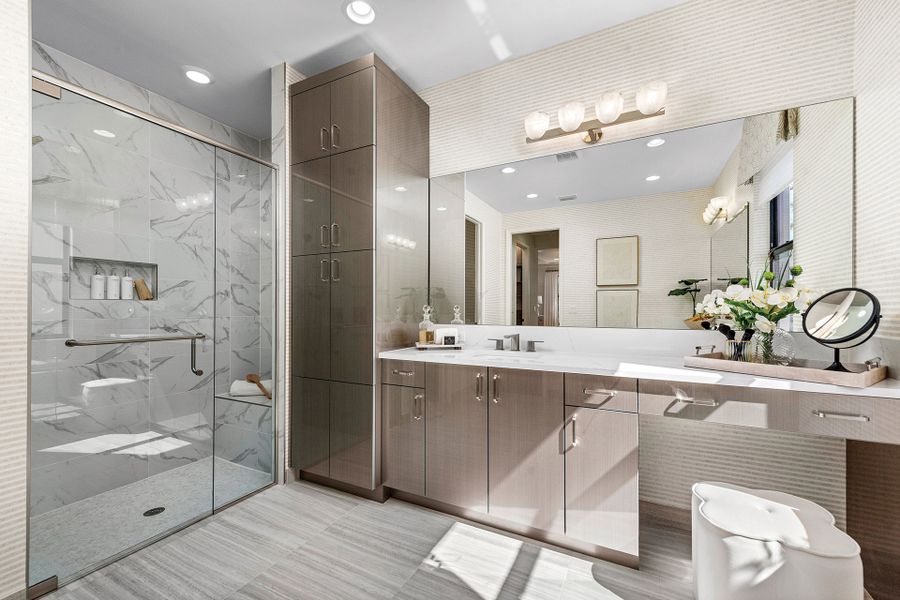Representative furnished interior of a home built from the Grenada by GL Homes in Valencia Harbor (55+), Fort Myers (Image 9).