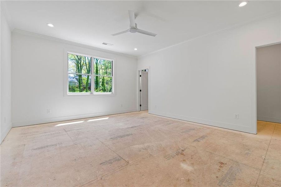 Spacious, unfurnished interior of a new home in , Marietta (Image 64).