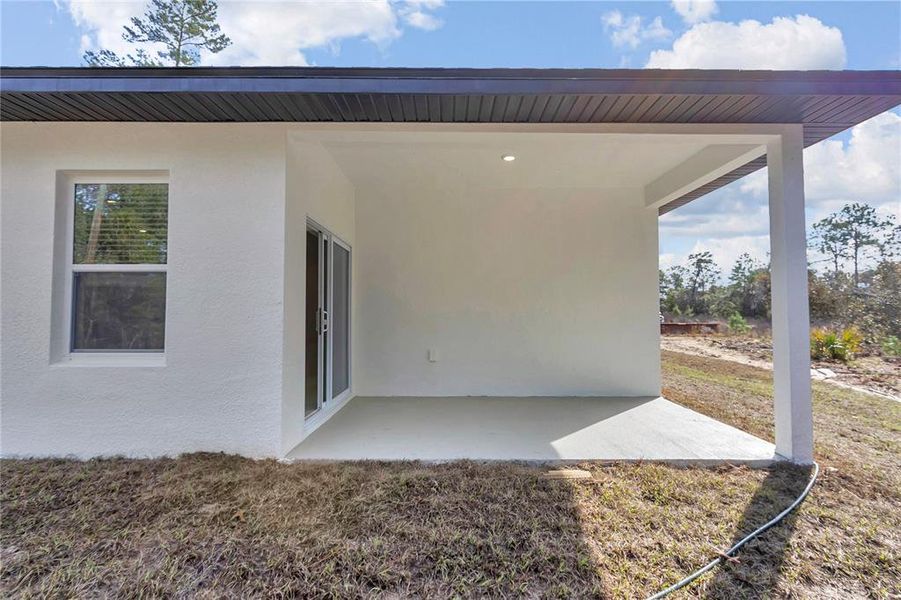 Exterior details and patio area of a home in , Ocala (Image 23).
