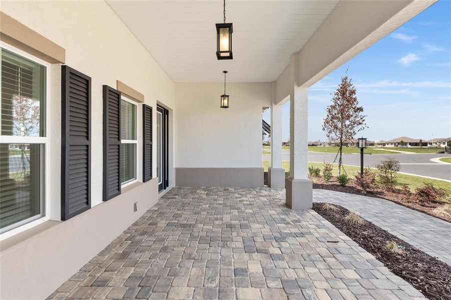 Exterior details and patio area of a home in , Ocala (Image 30).
