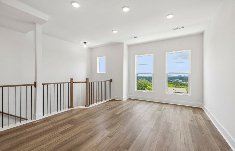 Spacious, unfurnished interior of a new home in Skyline, Nashville (Image 28).