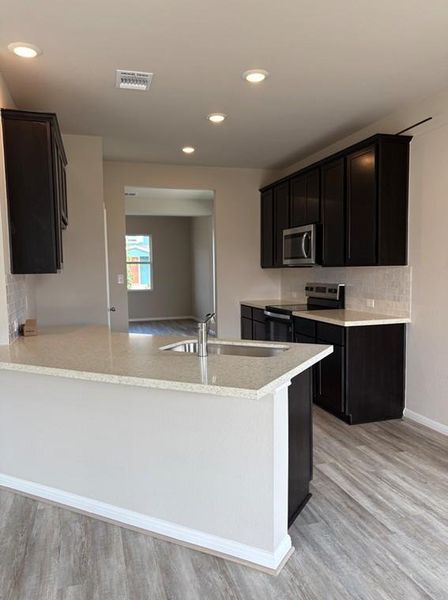 Light & Bright Open Concept Kitchen