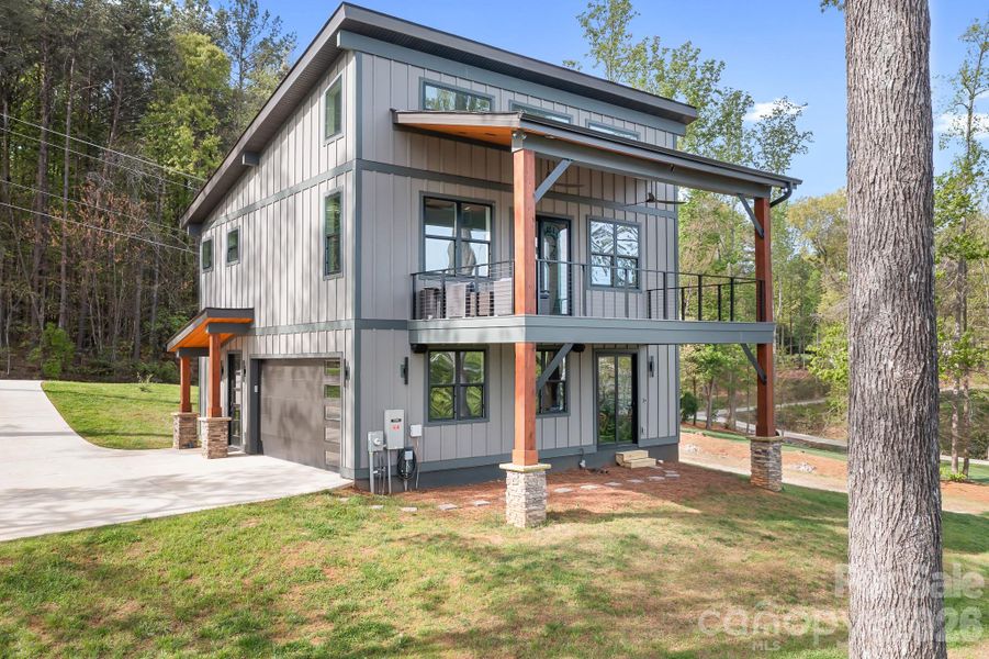 Exterior details and patio area of a home in , Denver (Image 19).