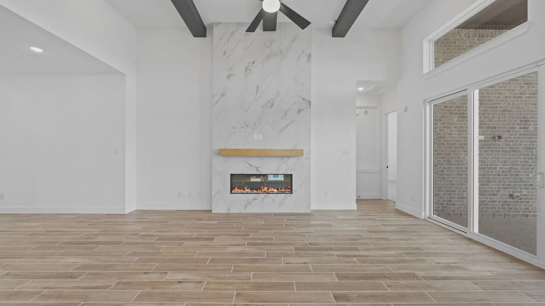Representative unfurnished interior of a home built from the Rivers by Chesmar Homes in Sofi Lakes, Katy (Image 17).