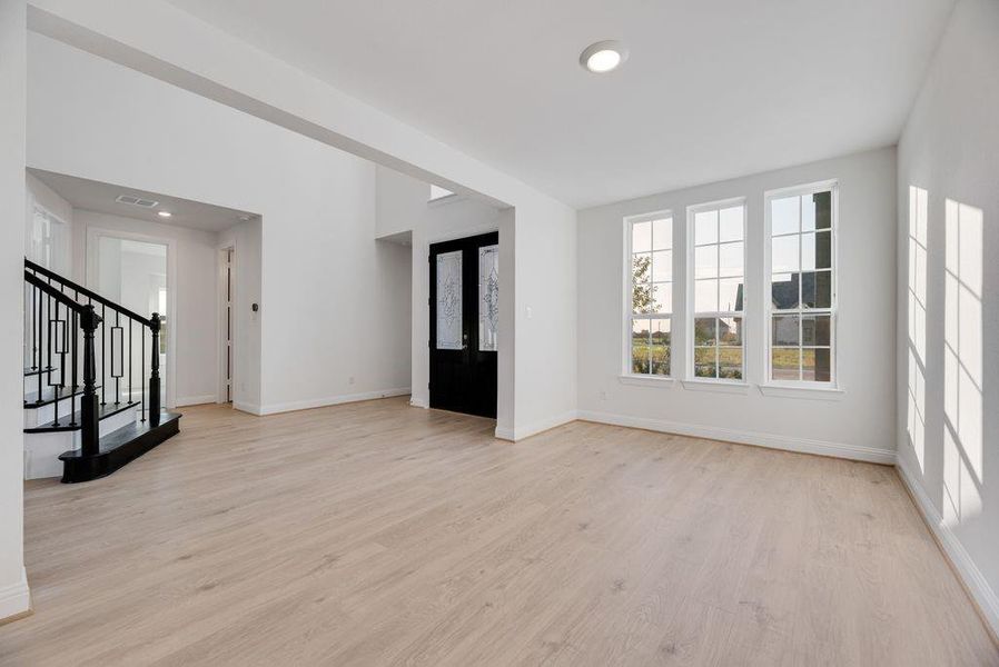 Spacious, unfurnished interior of a new home in Park Trails, Forney (Image 22). Spacious, unfurnished interior of a new home in Park Trails, Forney (Image 22).