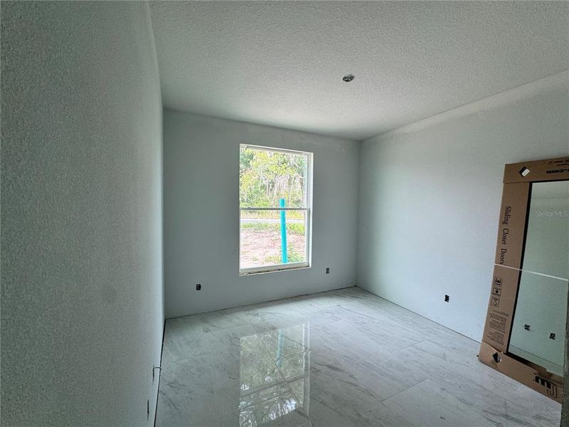 Spacious, unfurnished interior of a new home in , Ocala (Image 3).