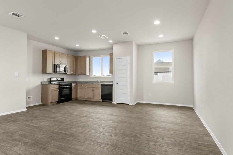Spacious, unfurnished interior of a new home in Harvest Ridge, Elgin (Image 12). Spacious, unfurnished interior of a new home in Harvest Ridge, Elgin (Image 12).