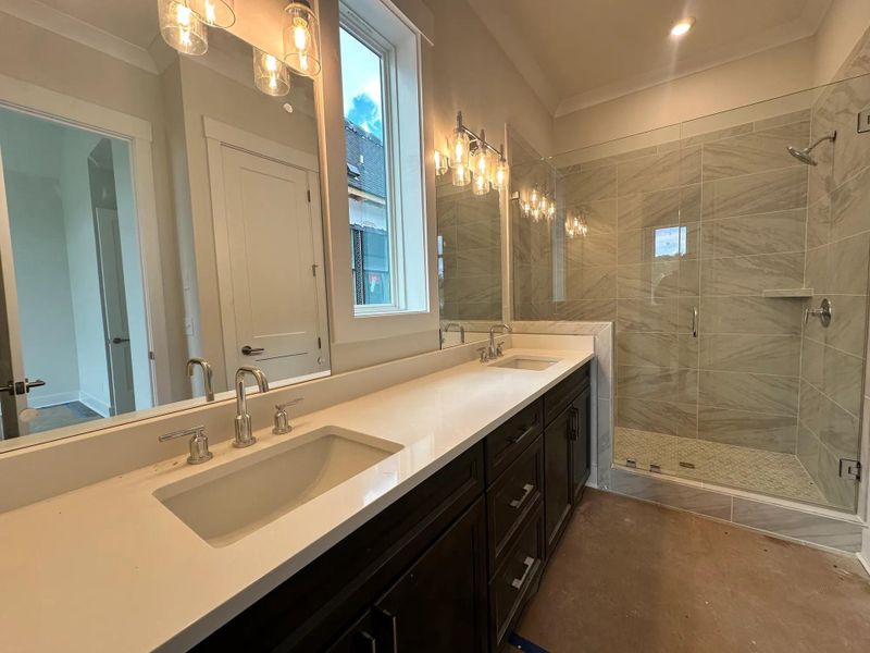 The Ballar A Primary Suite Bathroom