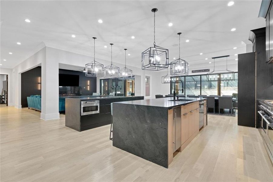 Community amenities in , Roswell (Image 82).