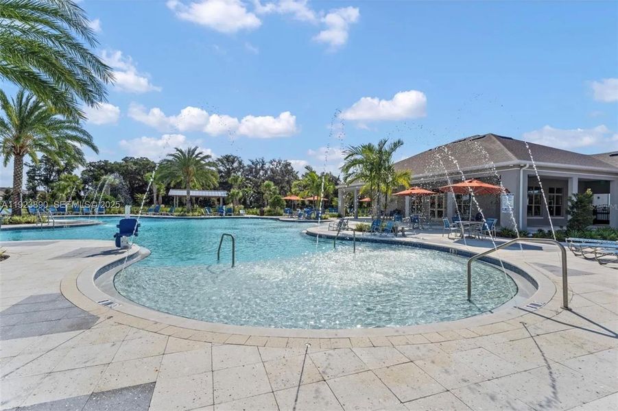 Community amenities in Kindred, Kissimmee (Image 20).