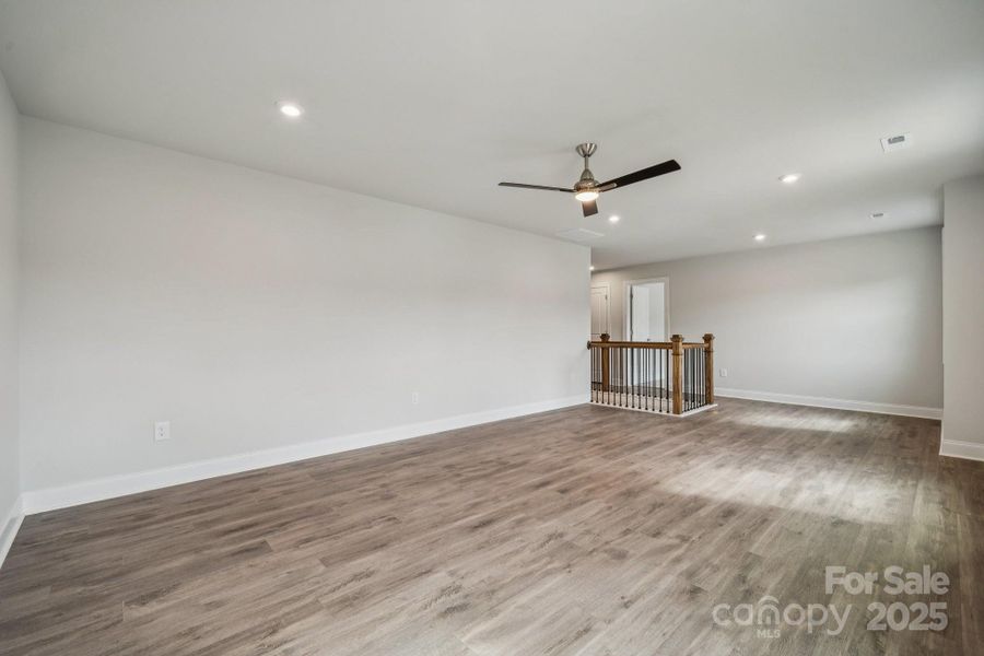 Spacious, unfurnished interior of a new home in Glenhurst, Matthews (Image 26).