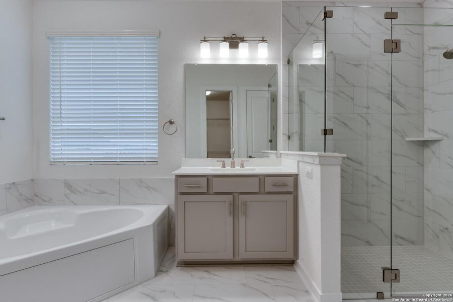Furnished interior view inside a new home in , Schertz (Image 9).