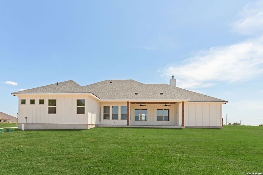 Exterior details and patio area of a home in , Seguin (Image 21).