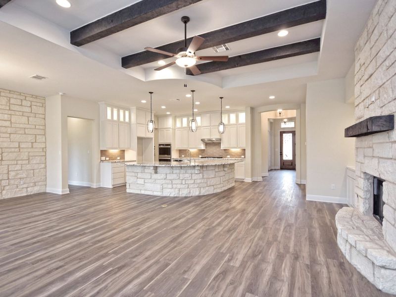 Representative unfurnished interior of a home built from the San Simeon I by Giddens Homes in Clearwater Ranch, Liberty Hill (Image 364).