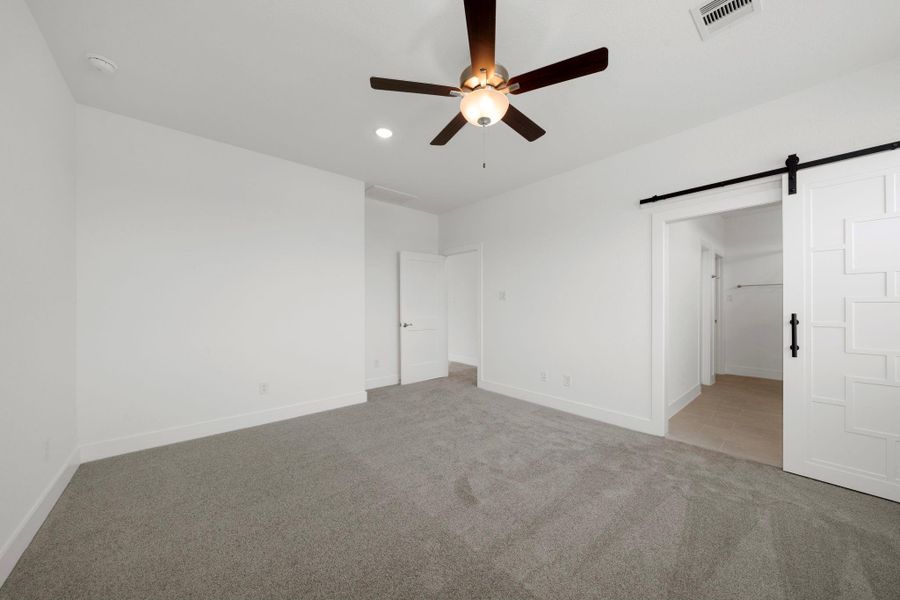 Spacious, unfurnished interior of a new home in Bridgeland, Cypress (Image 9).