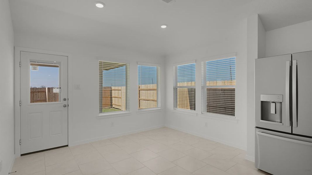 Spacious, unfurnished interior of a new home in Briarwood, Elgin (Image 13).