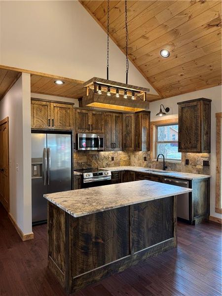 Community amenities in , Ellijay (Image 14).