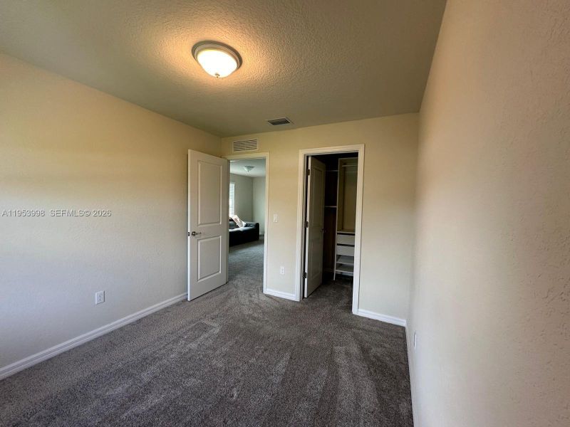 Spacious, unfurnished interior of a new home in , Lauderdale Lakes (Image 25).