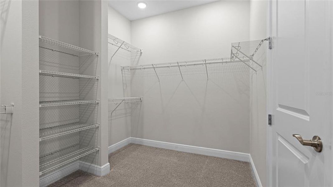 Spacious, unfurnished interior of a new home in Cresswind Lakewood Ranch, Lakewood Ranch (Image 24).