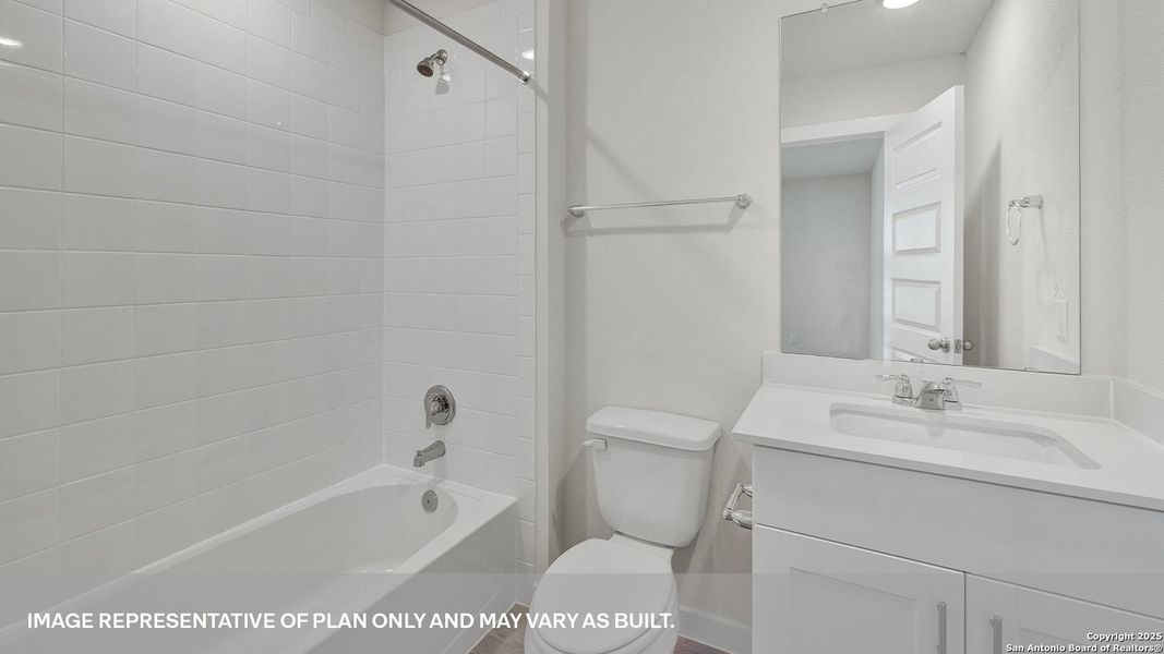 Furnished interior view inside a new home in Sonoma Oaks, Fredericksburg (Image 6).
