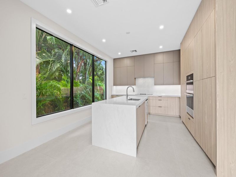 Furnished interior view inside a new home in , Fort Lauderdale (Image 5). Furnished interior view inside a new home in , Fort Lauderdale (Image 5).