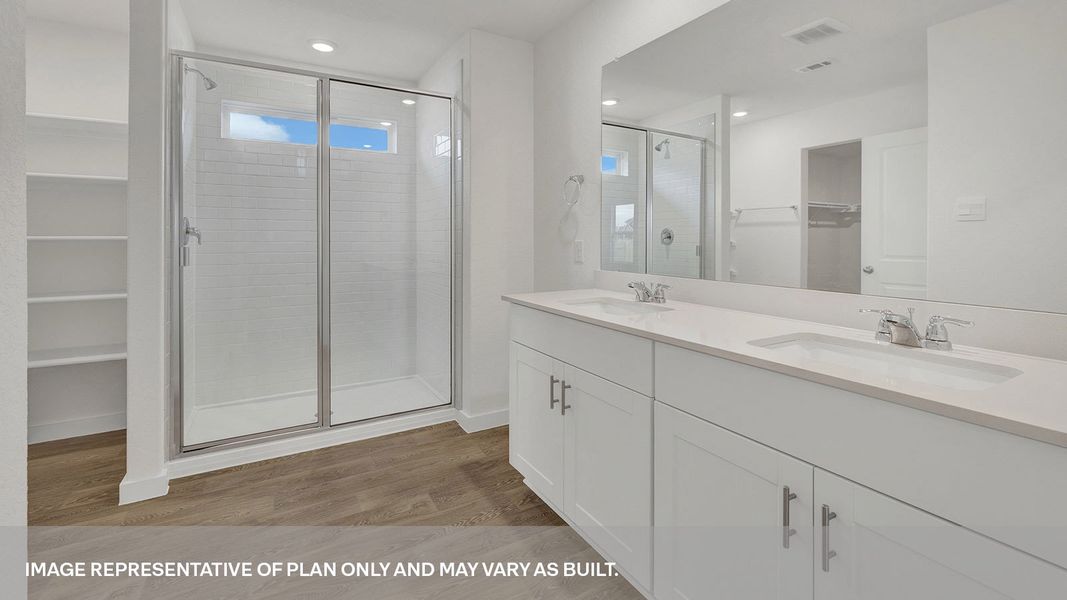 Representative furnished interior of a home built from the The Grayson by D.R. Horton in Sonoma Oaks, Fredericksburg (Image 10).