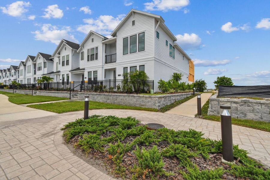 Image 35 of a home in Emerald Landing at Waterside at Lakewood Ranch – Towns. Image 35 of a home in Emerald Landing at Waterside at Lakewood Ranch – Towns.