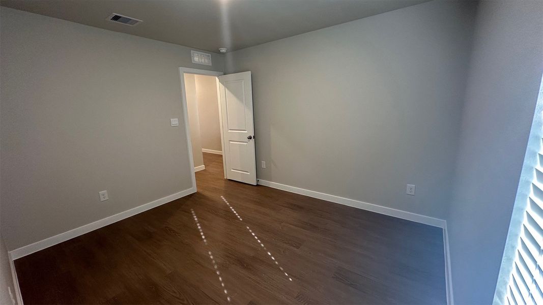 Spacious, unfurnished interior of a new home in Rancho Vista, Corpus Christi (Image 16).