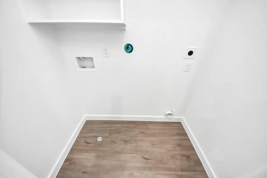 Spacious, unfurnished interior of a new home in , Houston (Image 9).