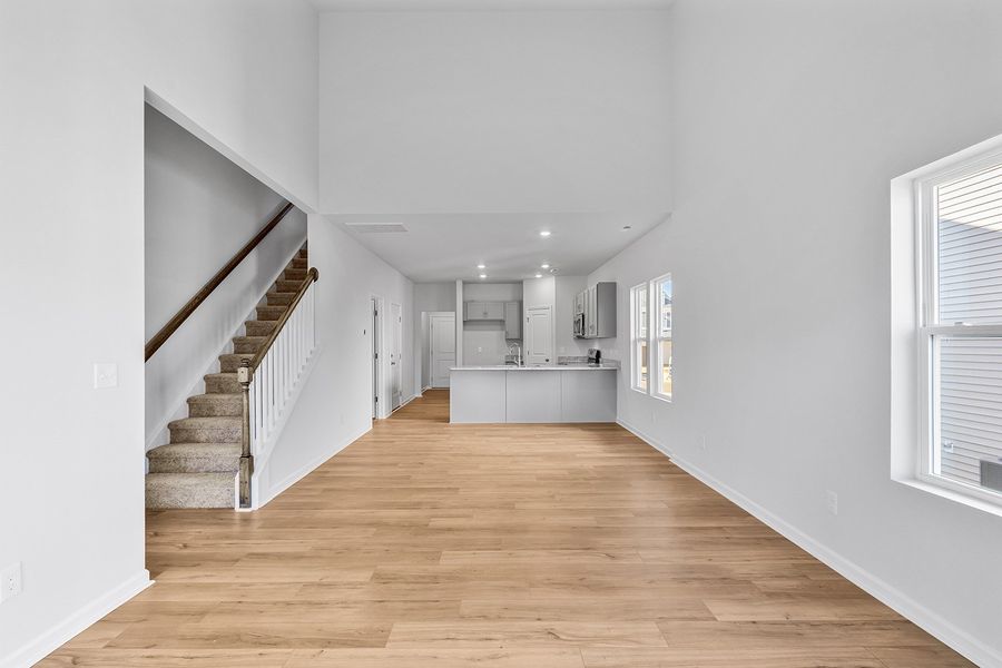 Spacious, unfurnished interior of a new home in Hanes Lake, Winston-Salem (Image 23).