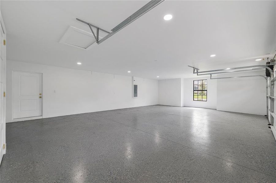 Spacious, unfurnished interior of a new home in , Brooksville (Image 50).