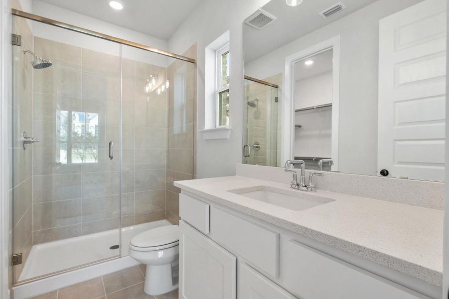 Furnished interior view inside a new home in Provence, Austin (Image 9).