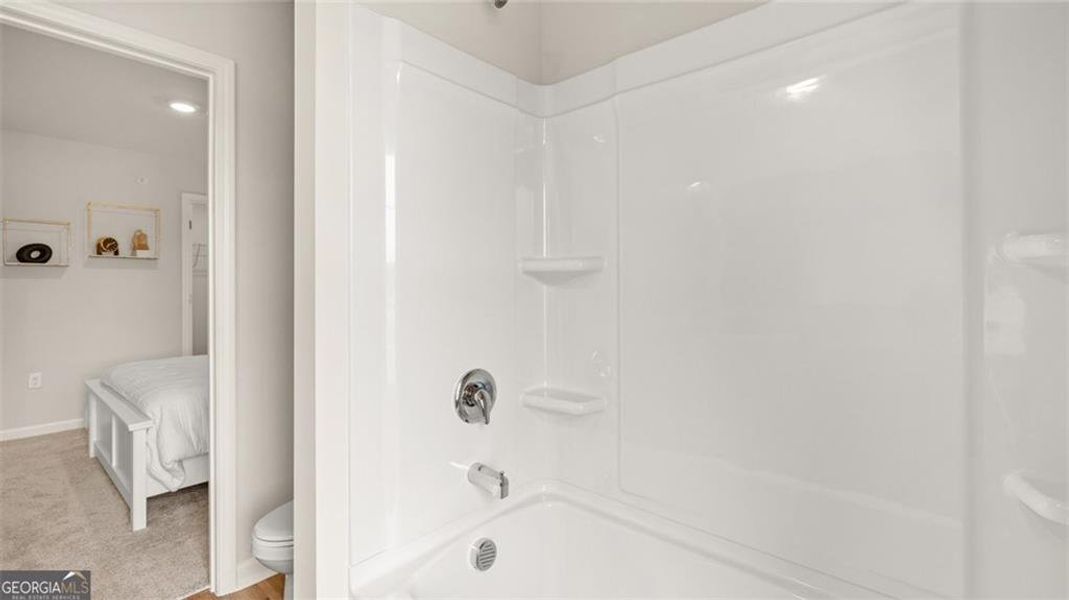 Image 67 of a home in Echo Glen.